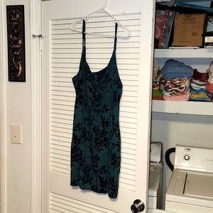 Forever21 Plus Size 2X Floral Vintage looking dress Velvet Material with lining